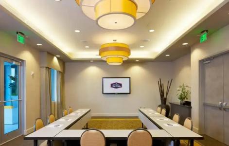 Hampton Inn & Suites Miami/Brickell-Downtown - 23