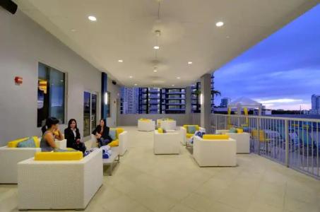 Hampton Inn & Suites Miami/Brickell-Downtown - 34