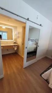 Hampton Inn & Suites Miami/Brickell-Downtown - 74