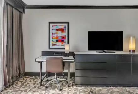 Hilton Miami Downtown - 30