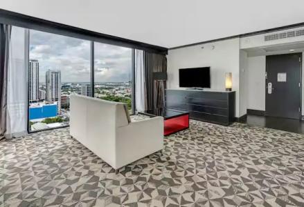 Hilton Miami Downtown - 42