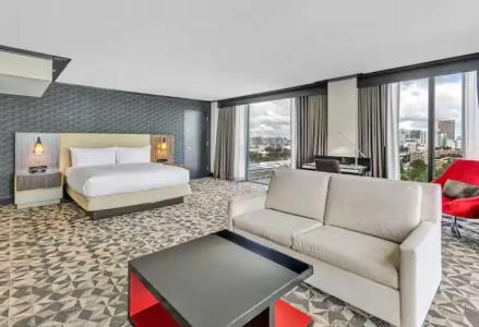 Hilton Miami Downtown - 43