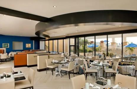 Hilton Miami Downtown - 13