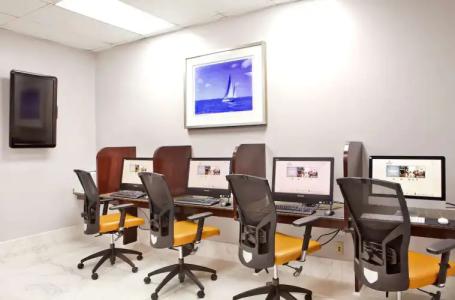 Hilton Miami Downtown - 25