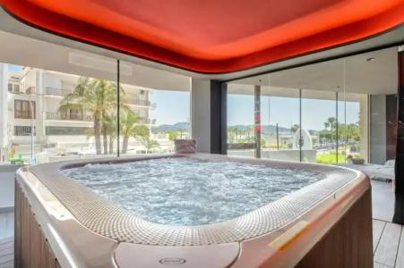 Vibra District - Adults Only - 25