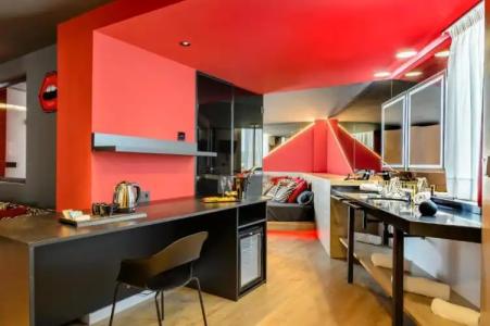 Vibra District - Adults Only - 36