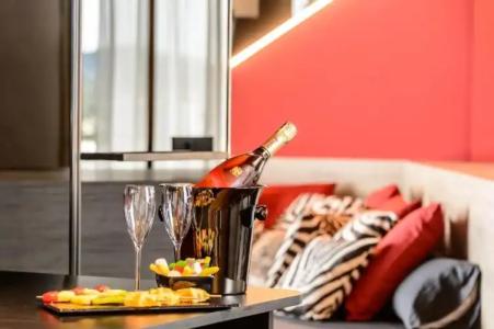 Vibra District - Adults Only - 39