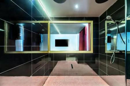 Vibra District - Adults Only - 41