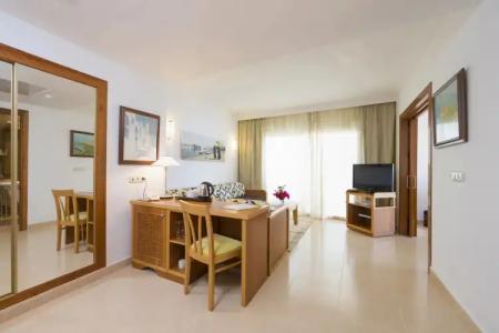 Bellamar Beach & Spa - 61