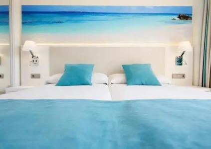 Invisa Es Pla - Adults Only - 41