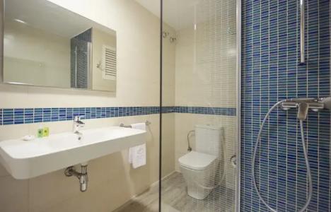 Invisa Es Pla - Adults Only - 8