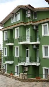 The Green Valley - 33