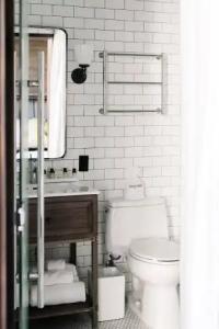 Moxy Santa Barbara - 64