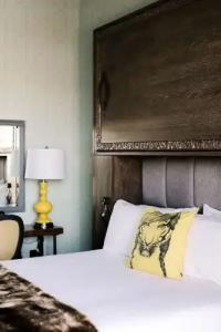 Moxy Santa Barbara - 59