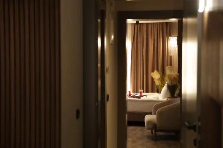 Monalisas Kusadasi - 65