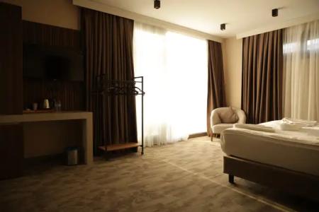 Monalisas Kusadasi - 73