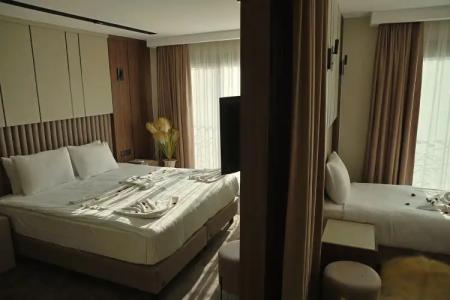 Monalisas Kusadasi - 67