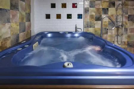 Araxa - Adults Only - 16