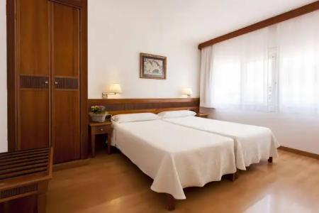 Araxa - Adults Only - 6