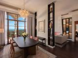 1 Bedroom Royal Suite with balcony and with bay view