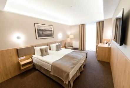 Nota Bene & Restaurant - 86