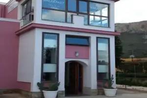 Miss Sicily B&B, Terrasini