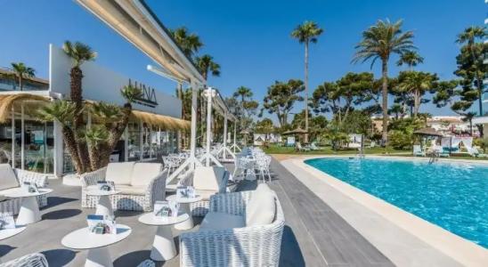 Playa Esperanza Suites - 11