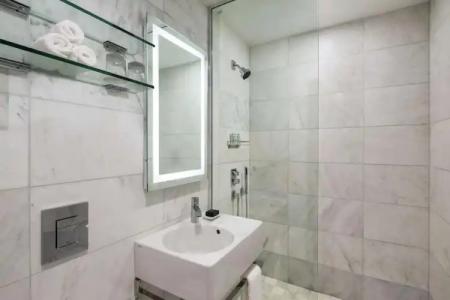 Dream Midtown, by Hyatt - 8