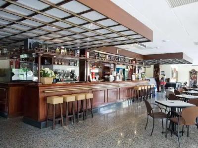 Guitart Rosa - Adults Only - 23