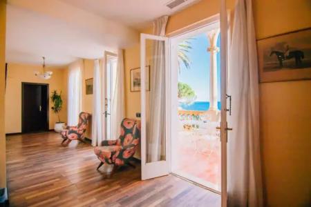 Roger de Flor Seleqtta - 156