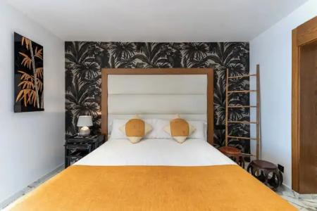 Roger de Flor Seleqtta - 136