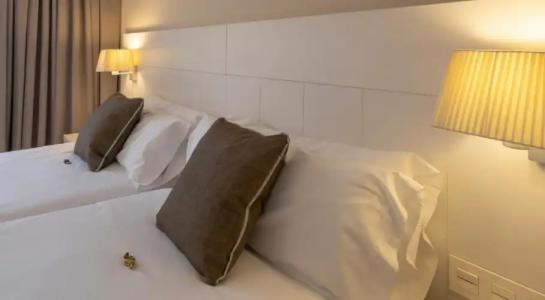 Rosamar Maxim - Adults Only +21 - 47