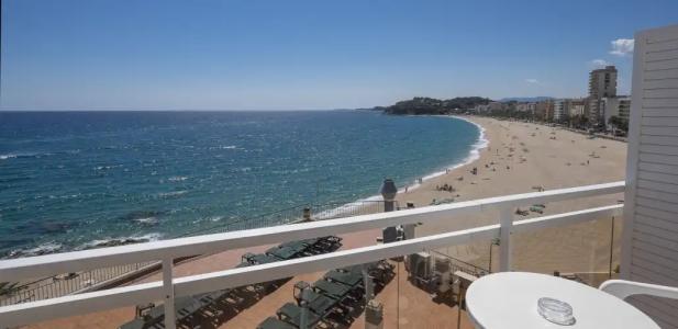 Rosamar Maxim - Adults Only +21 - 44