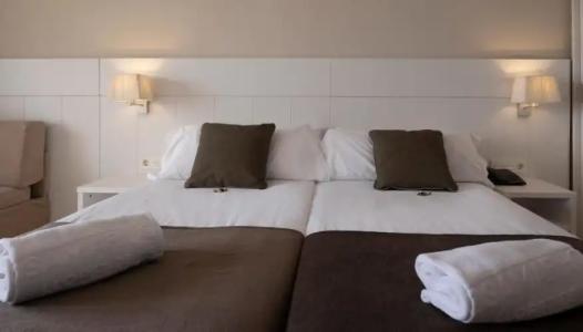 Rosamar Maxim - Adults Only +21 - 4