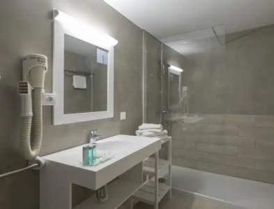 Rosamar Maxim - Adults Only +21 - 9