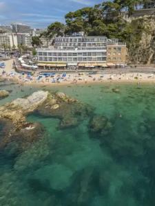 Rosamar Maxim - Adults Only +21 - 33