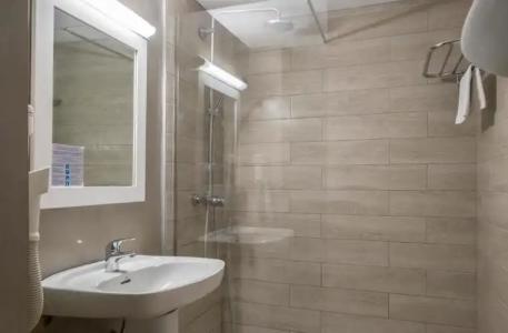 Rosamar Maxim - Adults Only +21 - 43