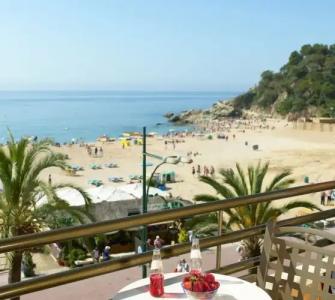 Almirall Apartaments - 10