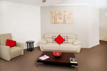 Toowoomba Central Plaza Apartment - 11