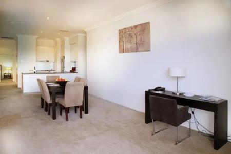 Toowoomba Central Plaza Apartment - 4