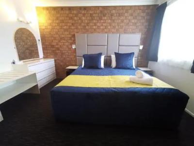 Leichhardt Motor Inn - 76