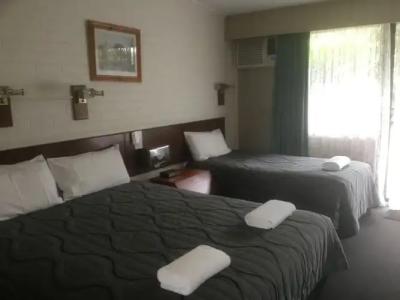 Coachman Motel - 12