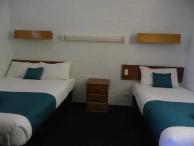Coachman Motel - 25