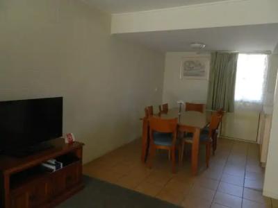 Coachman Motel - 19