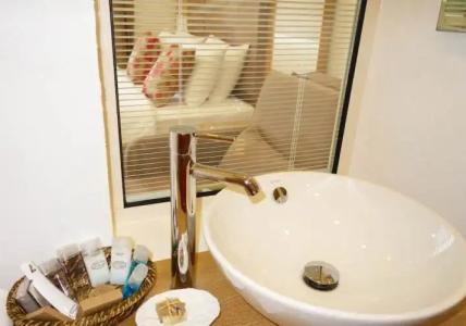 Zest Exclusive & Spa - 112