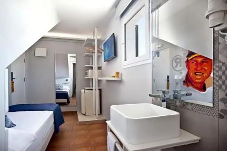 Ryans La Marina - 69