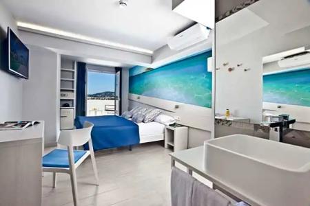 Ryans La Marina - 38