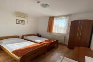 Napház Panzió Mini-hotel, Tiszafured