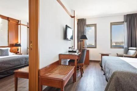 Best Western Premier CMC - 42