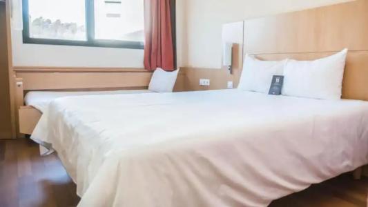 Ibis Girona Costa Brava - 54